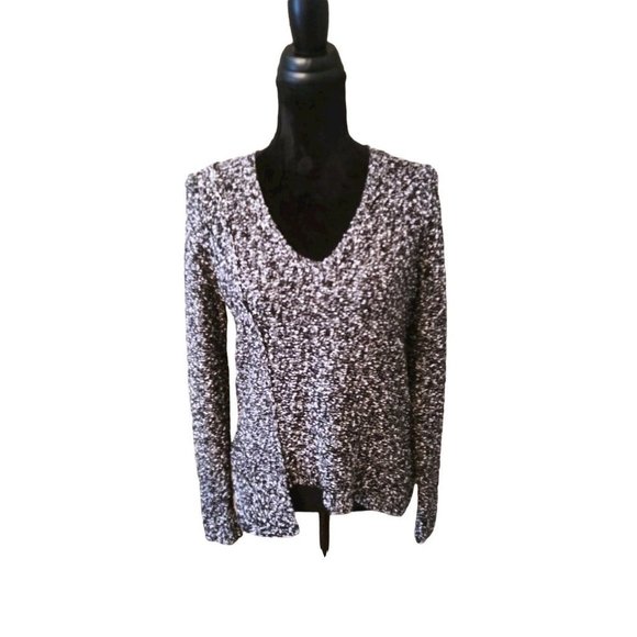 LILLA‎ P Black White Heathered Asymmetrical Knit Sweater SIZE M - Picture 2 of 14